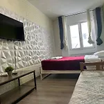 Kobe's Apartment *